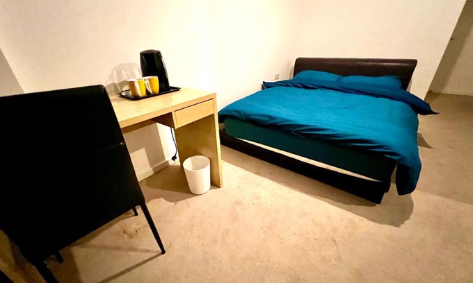 Whittington Casa | Ensuit Double Room in London, Colindale
