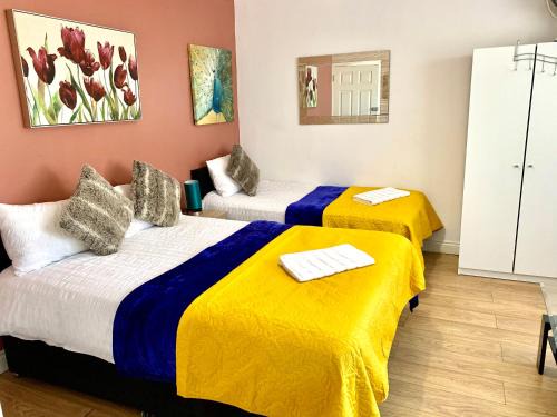 Cranbrook Apartamento | Ensuite Apartment with small Kitchenette, Private Bathroom and Parking