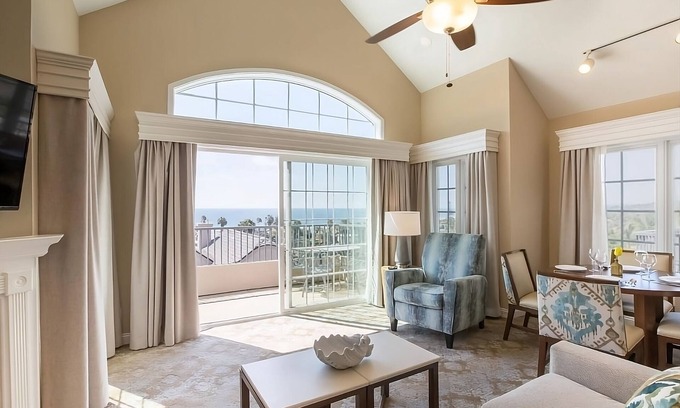 Del Mar Hotel | Ensuring a Very Comfortable & Memorable Stay! Kitchen, Parking Onsite!