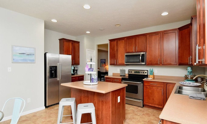 Dayton Casa | Entertainer Dream-Game Room, WPAFB, Downtown