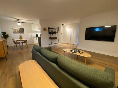 Waterloo Apartamento | ENTIRE 1 BEDROOM APARTMENT by UW RESEARCH PARK - PS1