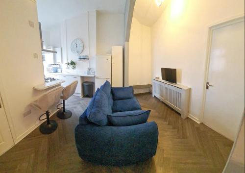 Riverside Apartamento | Entire 2 Bed Flat on 3rd floor near City Centre & Stadium