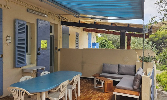 Ensues-la-Redonne Apartamento | Apartamento entero a 200 metros del mar.