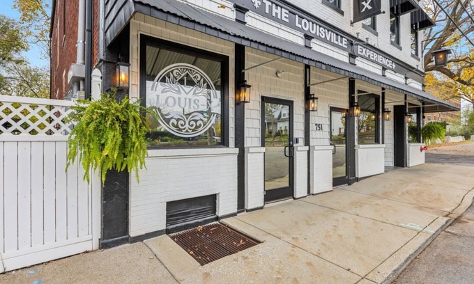 Jackson Hotel | Entire Boutique Hotel | 8 Suites