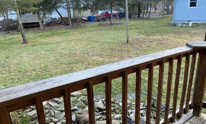 Kresgeville Cabina | Entire cabina in hemlock lake in Kunkletown with game room