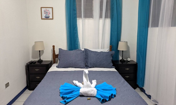 Villa Bonita Apartamento | Entire Comfy apartment for your, 5 min SJO airport
