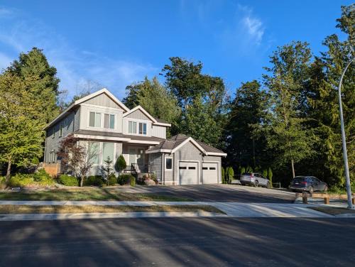 Fleetwood Casa | Entire Forest Home Near Nature & Amenities