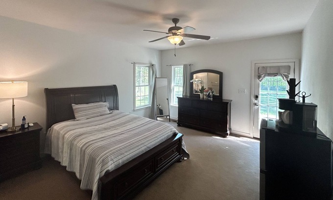 Locust Grove Casa | Entire Guest Home near Historic Lake Anna Sleeps 2