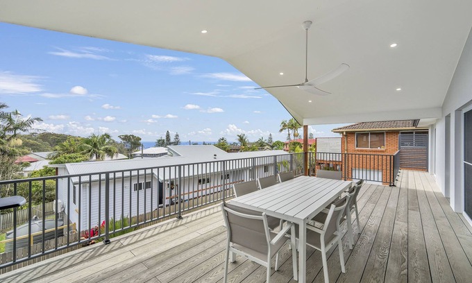 Mid North Coast Waterfront Casa | Entire home in Bonny Hills, Australia