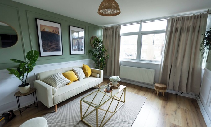 Thamesmead Casa | Entire home in Greater London, United Kingdom
