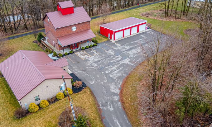 Lexington Casa | Entire home in Lexington. Very spacious and newly renovated building.