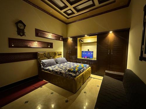 Peshawar Apartamento | Entire Home in Peshawar Gulbahar