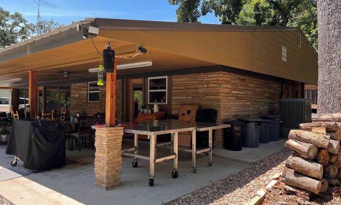 Pottsboro Cabina | Entire Home in Pottsboro, Texas - 2 Boats Slips available