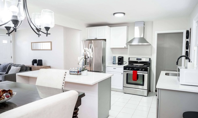 Milford Mill Casa | ENTIRE HOME IN RANDALLSTOWN, MAYLAND, UNITED STATES
