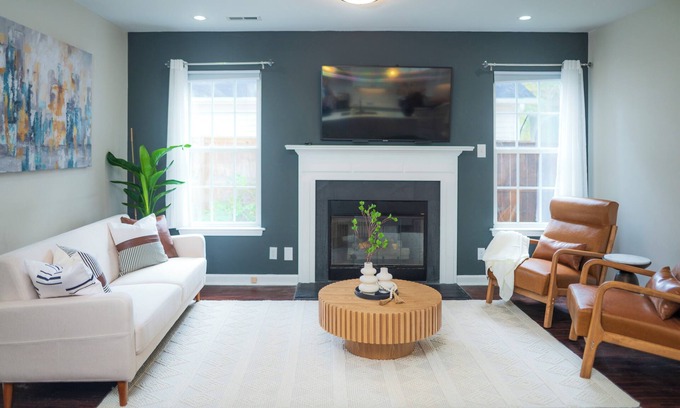 Durham Casa | Entire home in RTP near Duke, fenced backyard