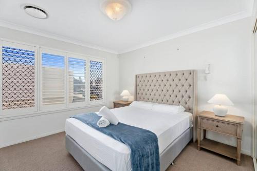 Southport Villa | Entire home in Southport Parade Southport