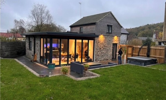 Leigh upon Mendip Casa | Entire home in Stoke Saint Michael, United Kingdom