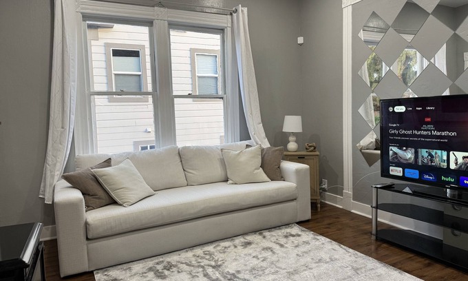 Northside Casa | Spacious Downtown Home SJ !