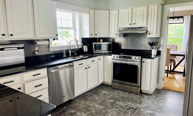 Stormstown Casa | Entire Home with Hot Tub, only 15 minutes from PSU and State College