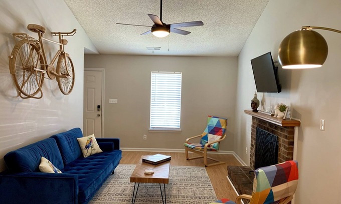 McCutcheon Field Casa | ★ Entire House close to Camp Lejeune ★