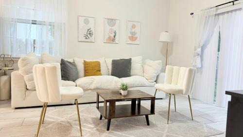 Taft Casa | Entire House in Orlando close to All Parks