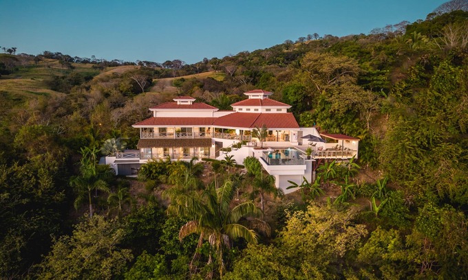 Puerto Carrillo Villa | Impresionante casa nueva de lujo con impresionantes vistas sobre el Océano Pacífico.