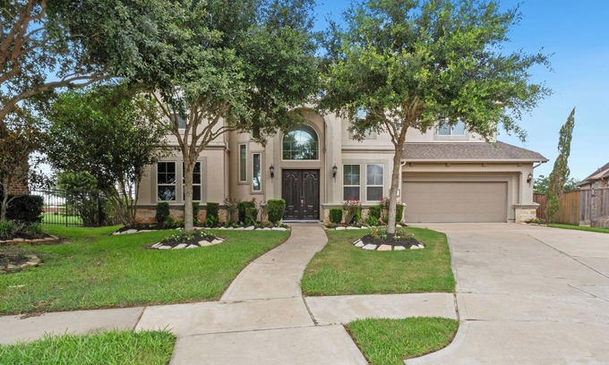 Clodine Casa | Entire Mansion Richmond