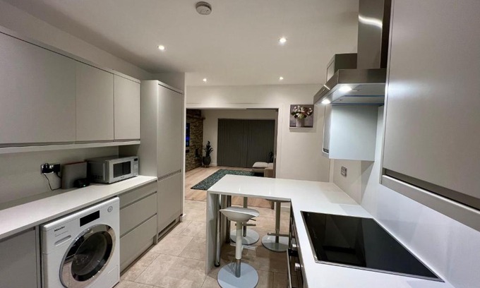 Shortlands Apartamento | Entire Modern 2- Bedroom Apartment Modern Comfort Near Central London