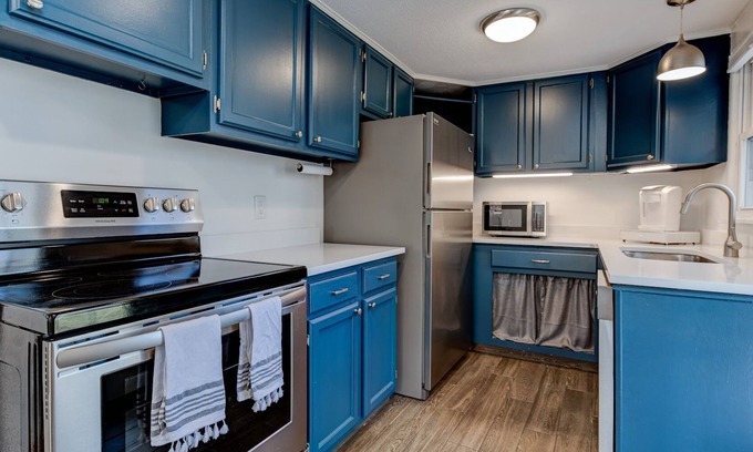 Avery Creek Cabaña | Entire Residential Home - Arden, NC - Close to Sierra Nevada, Biltmore Park, I26