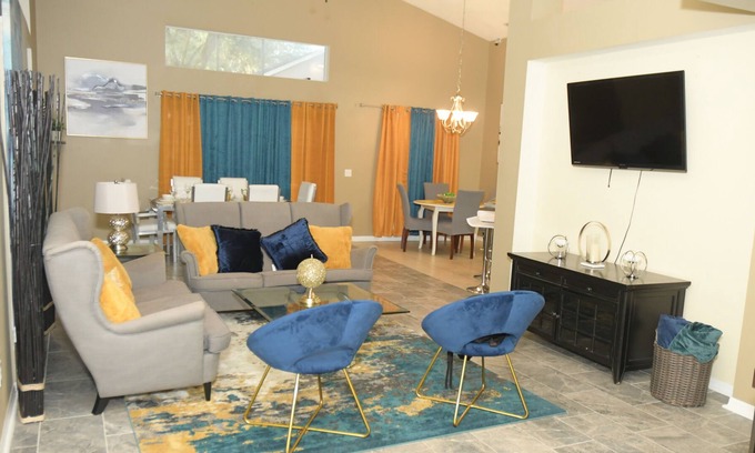 Ocoee Casa | Entire Residential Home. Ocoee Luxury 5BD Home