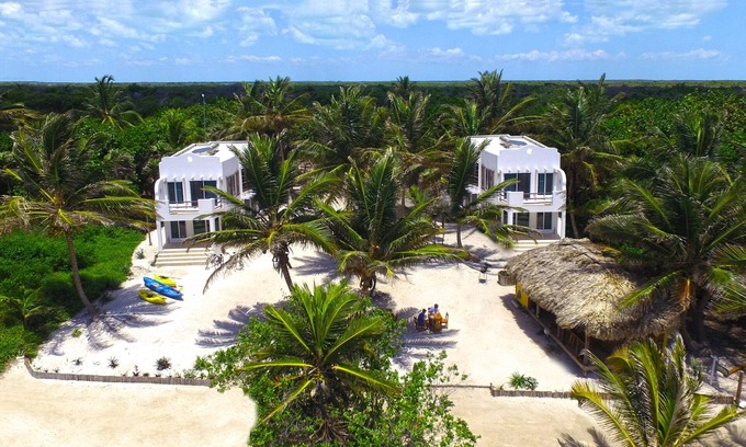 San Pedro Casa | 16 personas, incluye tours de snorkel y pesca de arrecife, resort completo