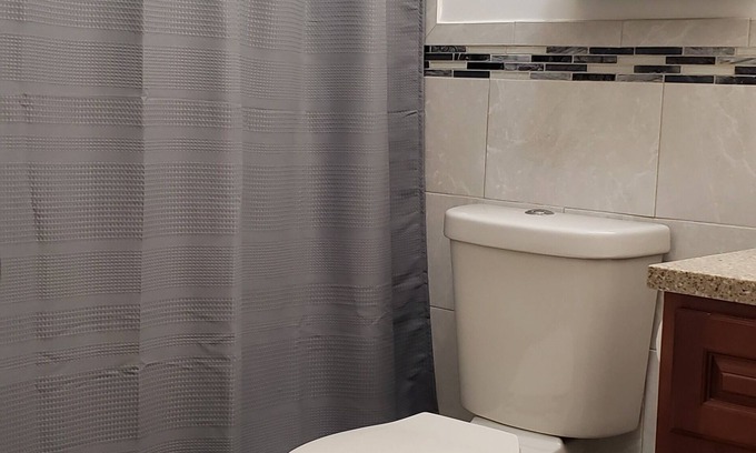 West Side Casa | Entire spacious Luxury Condo - 10mins walk to JSQ Path