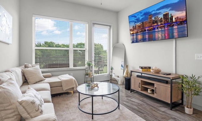 Cedar Crest Apartamento | Apartamento entero en Dallas, + Estacionamiento