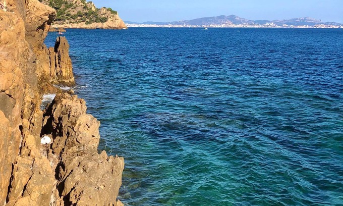 Ensues-la-Redonne Casa | Entire villa in the "Madrague de Gignac" cove