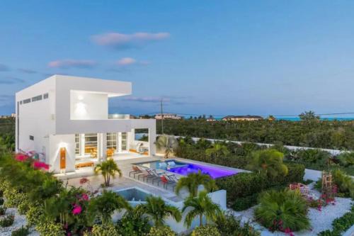 Long Bay Apartamento | Entire Villa in Providenciales, Long Bay Beach, Turks and Caicos Islands