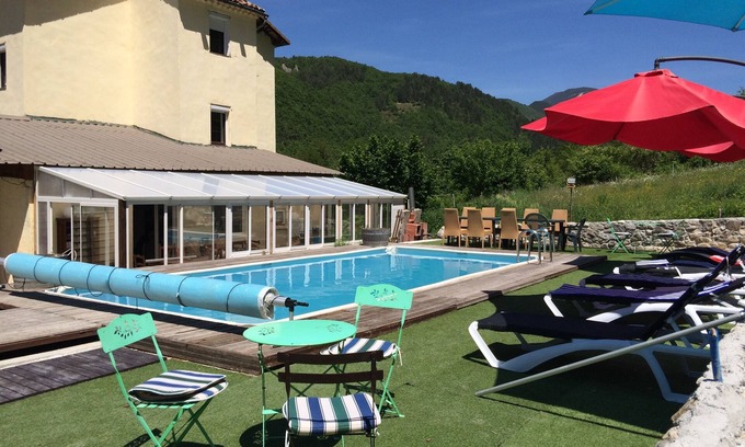 Puget-Theniers Villa | Villa para 26 personas, SPA. 2 piscinas a 45 minutos de Niza (hasta 40 camas)