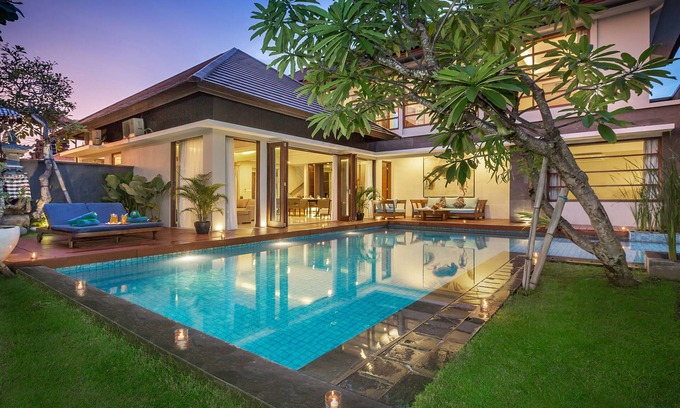 Sunset Road Villa | Entrada Villa by Nagisa Bali