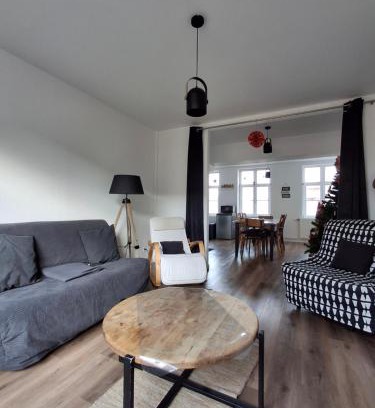 Arras Apartamento | Entre les places, spacieux avec Parking Gratuit