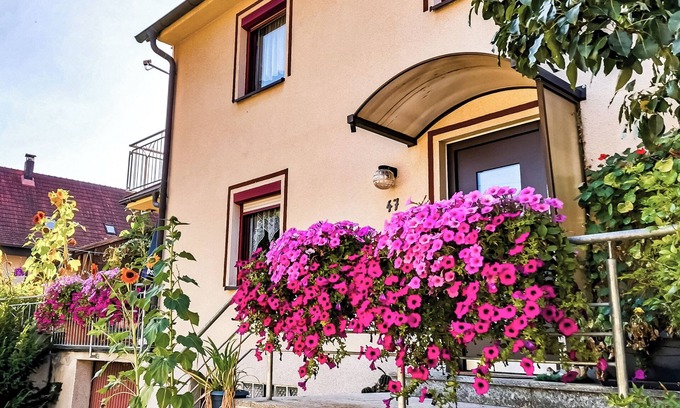 Neudrossenfeld Casa | Entspannung für die Ganze Familie + Haustier in Dieser Friedlichen Unterkunft