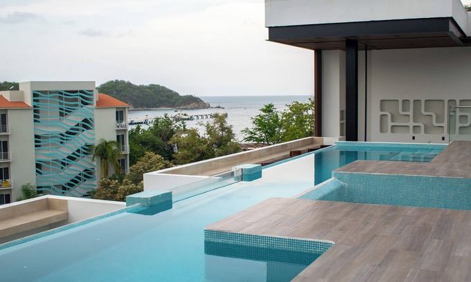 Santa María Huatulco Condominio | EOS Suites