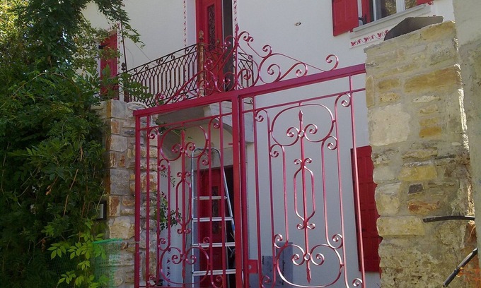Horto Apartamento | Epavli Sofia Horto 5 min. walk to the sea, 1st floor apartment