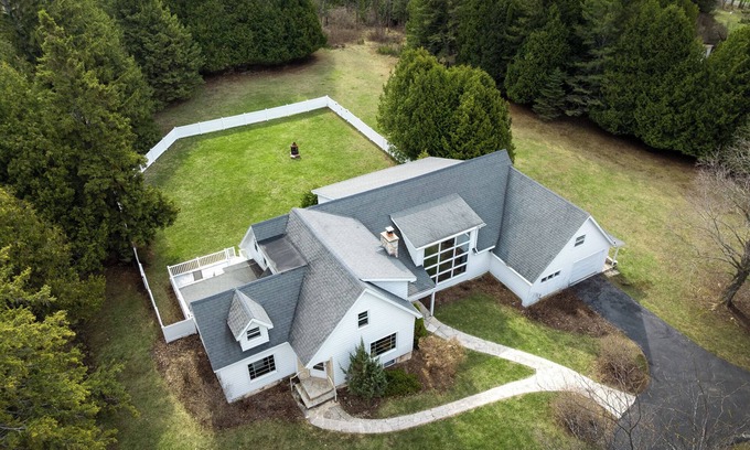 Ephraim Cabina | Ephraim home- Great for Families and Groups! Dog Friendly up to 4 dogs!