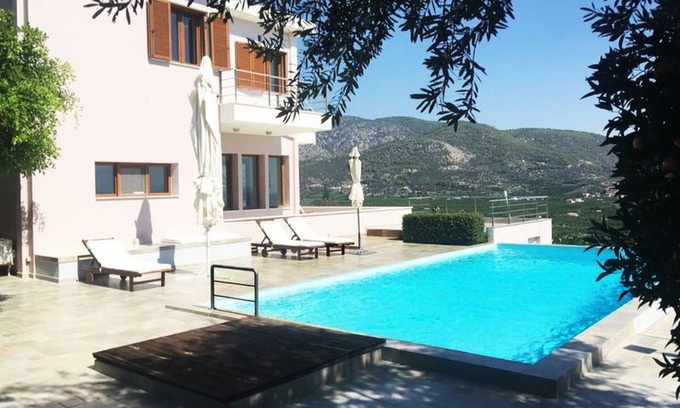 Melissopetra Villa | Villa Epidavros Terreno con piscina privada.
