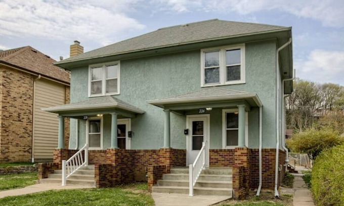 Council Bluffs Casa | Equally Tremendous Two Story Townhouse!