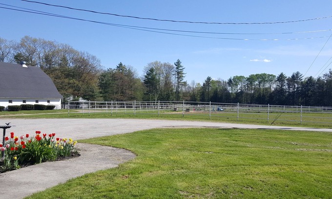 Cumberland Center Casa | Equestrian Sanctuary. Exceptional one level luxurious living.