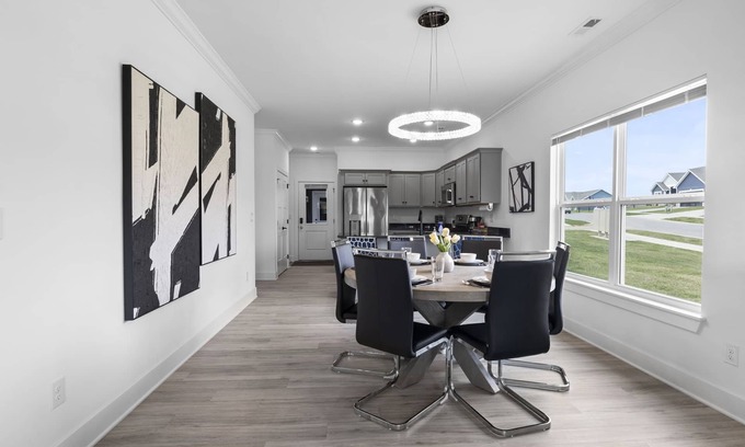 Jeffersonville Casa | Equus: Work Friendly & Near Downtown