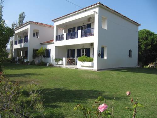 Eresos-Antissa Apartamento | Eressos Ilios Apartments