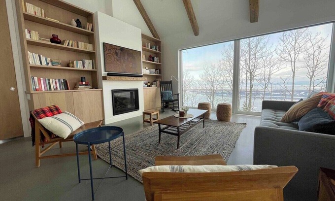 Baie-St-Paul Casa | Ermitage St-Laurent 173- Luxury River View Retreat