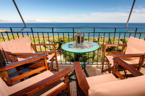 Koroni Casa | Eros Pittoresque Retreats - Perfect location, Panoramic Seaview
