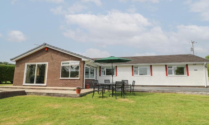 Rhydyfelin Casa | Erwlon